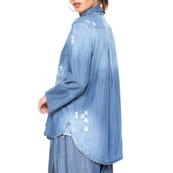 Chelsea & Violet | Chambray Distressed Button-Down Shirt | Size Medium Women's - Picture 14 of 16
